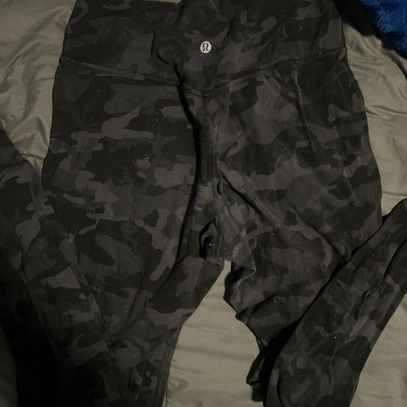 Lulu Align joggers - Picture 1 of 4